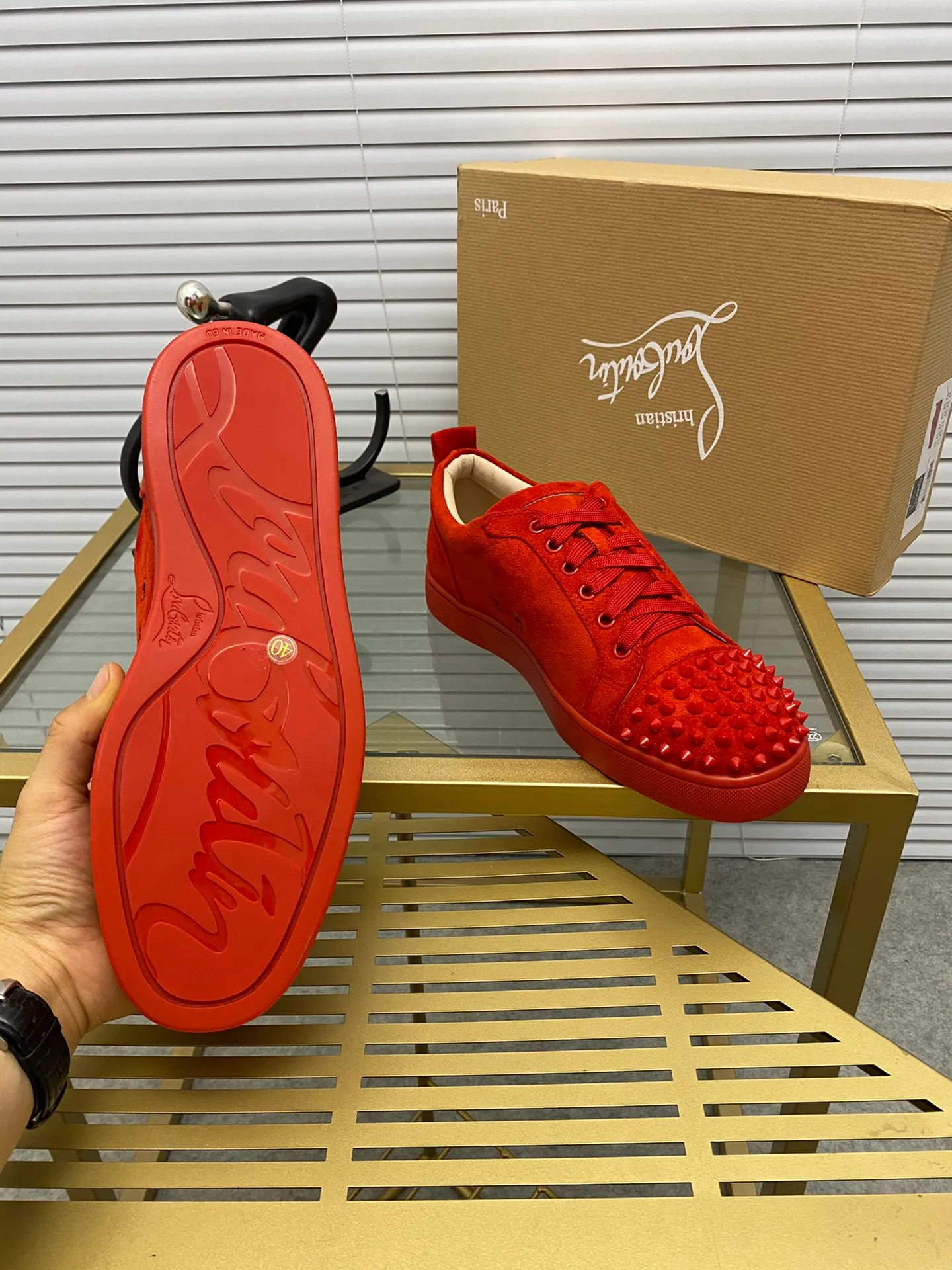 Ex-factory price 420. christian louboutin (CL red sole shoes) counter nail series, high-top casual sneakers for couples 📢 📢 📢 Exclusive hot style release 🎈🎈💪 Movable latex feet 👻 Finished outsole stitching line [satisfied] 😝Female 35-40# Male 38#-46, global supply😝 [Top version]: Original imported cowhide upper, top original leather lining, original molded TPU outsole, original 1:1 detail processing, original shoe last, large quantities in stock, rest assured as shown above